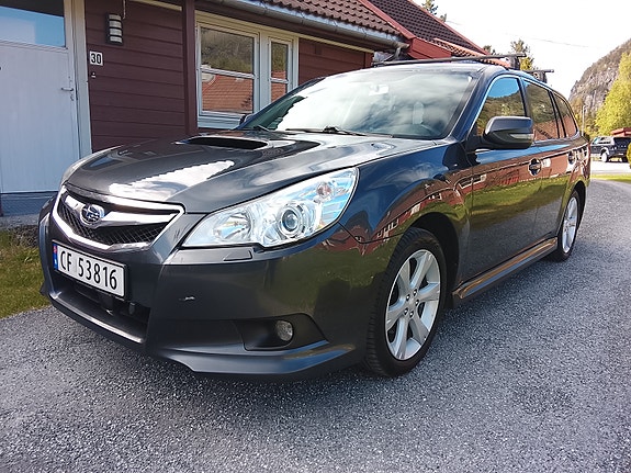 Subaru Legacy 17 of 30