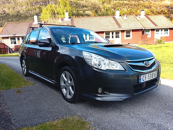 Subaru Legacy 23 of 30