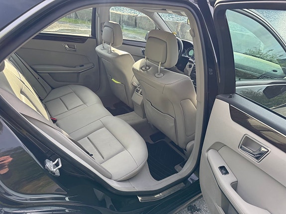 Mercedes-Benz E220 d 13 of 18