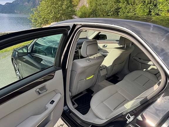 Mercedes-Benz E220 d 12 of 18