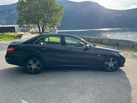 Mercedes-Benz E220 d 7 of 18