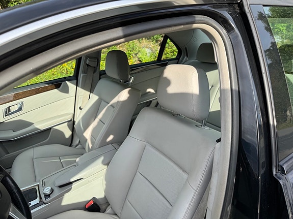Mercedes-Benz E220 d 14 of 18