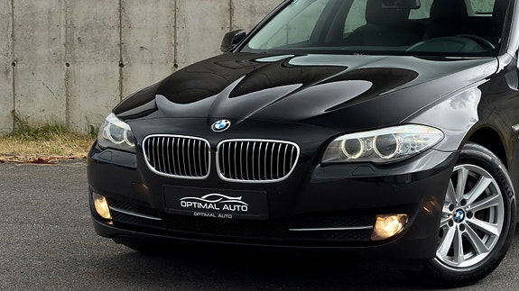 BMW 525d 2 of 5