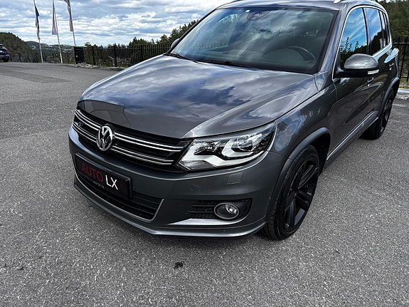 Volkswagen Tiguan 2 of 5