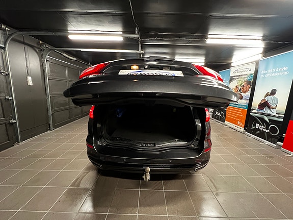 Ford Mondeo 18 of 30