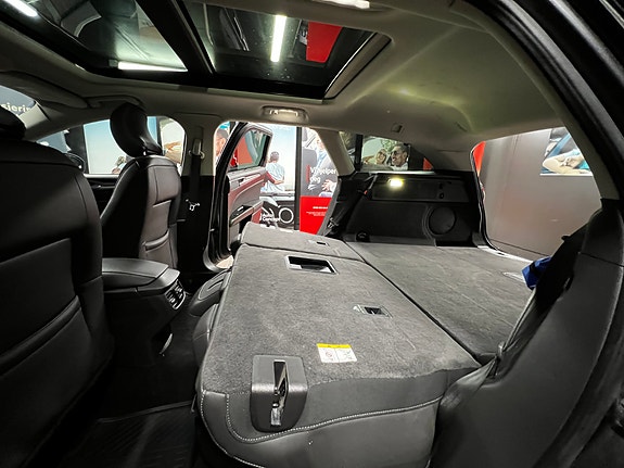 Ford Mondeo 25 of 30