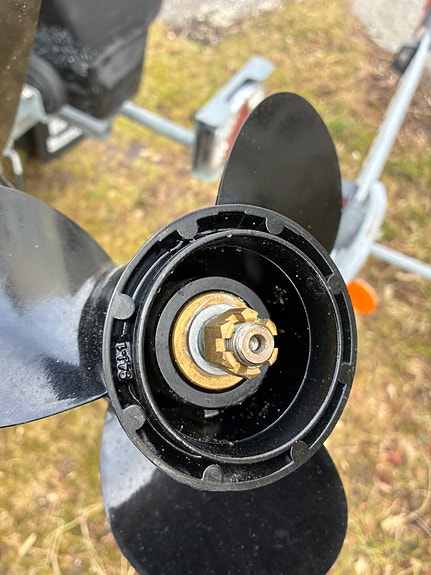 Råtøff ungdomsbåt, River 350 xr blæk edition selges med henger. 5 of 14