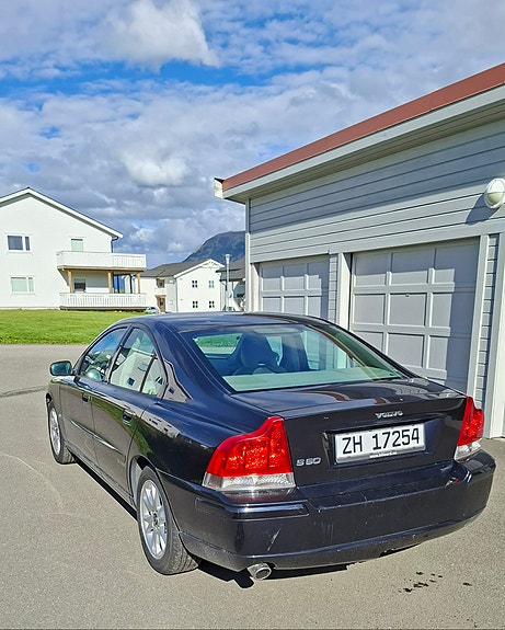 Volvo S60 7 of 15