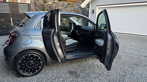 Fiat 500e 20 of 30