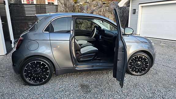 Fiat 500e 19 of 30