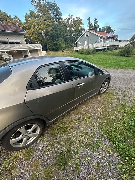 Honda Civic 6 of 17