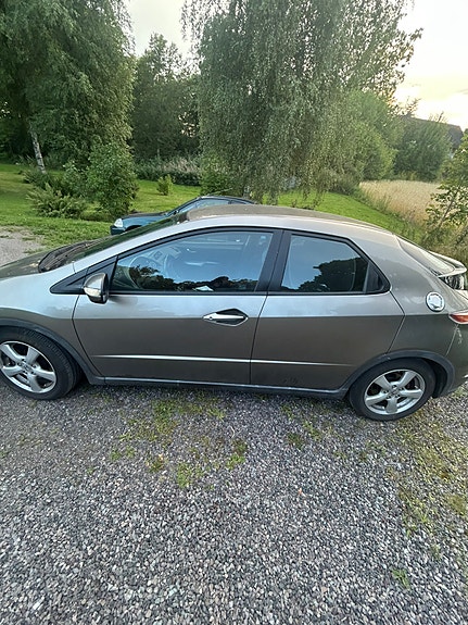 Honda Civic 3 of 17