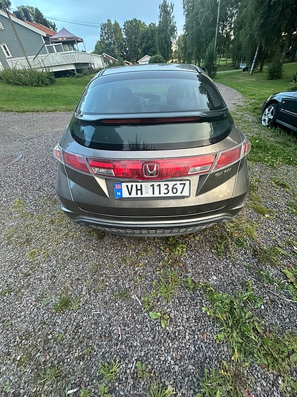 Honda Civic 4 of 17