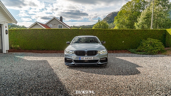 BMW 530e 4 of 5