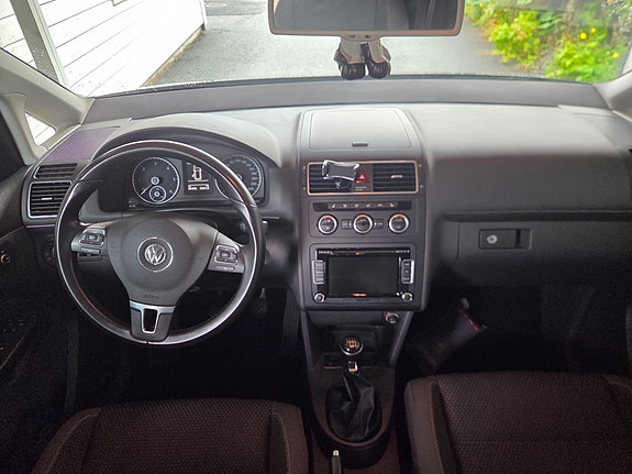 Volkswagen Touran 21 of 30