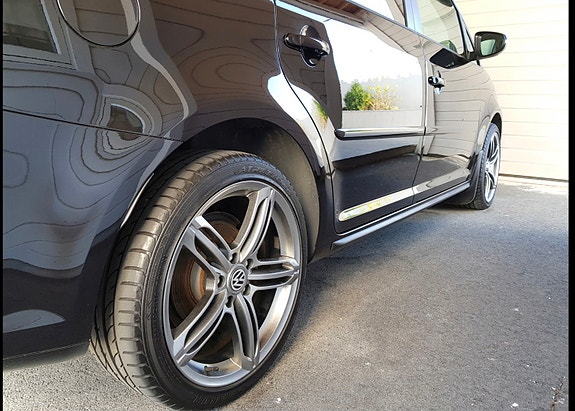Volkswagen Touran 2 of 30