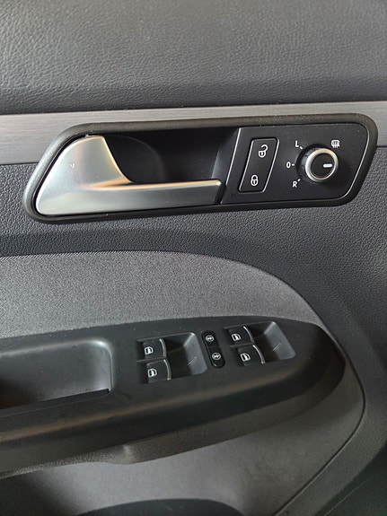 Volkswagen Touran 18 of 30
