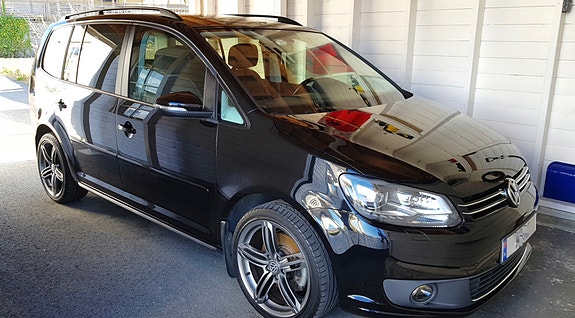 Volkswagen Touran 4 of 30