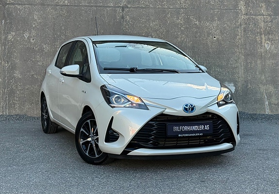 Toyota Yaris 4 of 5