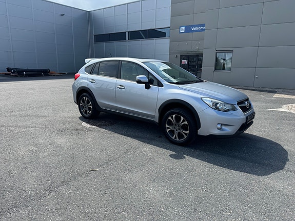 Subaru XV 2 of 5