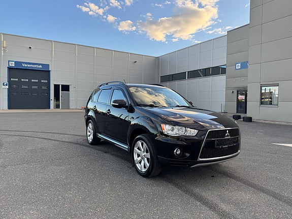 Mitsubishi Outlander 3 of 5
