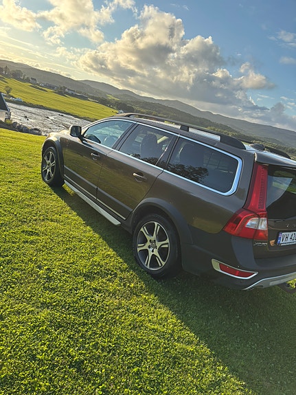 Volvo XC70 4 of 5