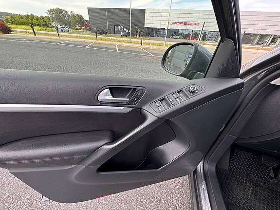 Volkswagen Tiguan 18 of 26