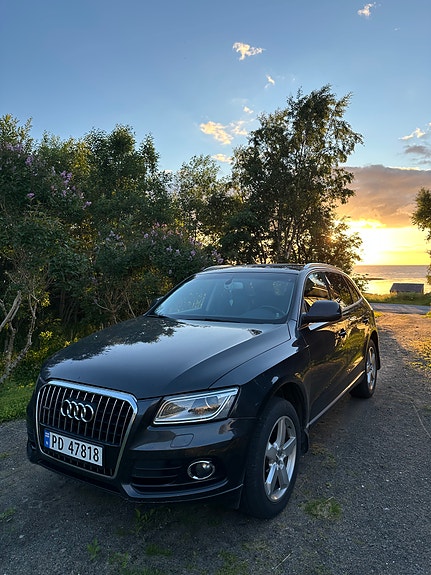 Audi Q5 2 of 20