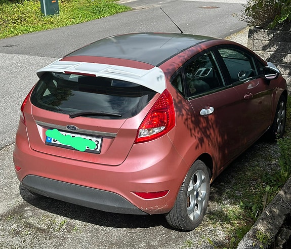 Ford Fiesta 3 of 5