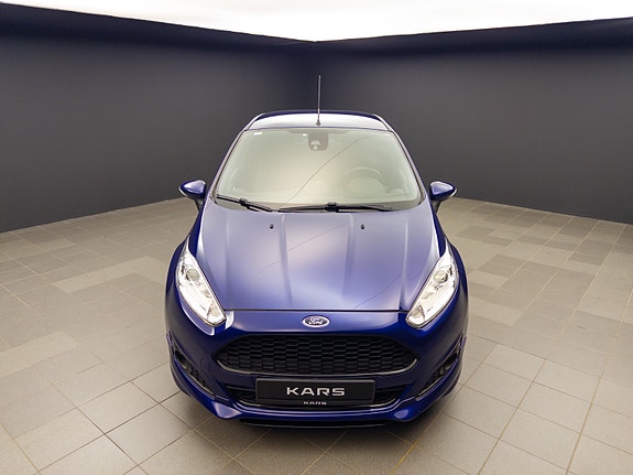 Ford Fiesta 4 of 5
