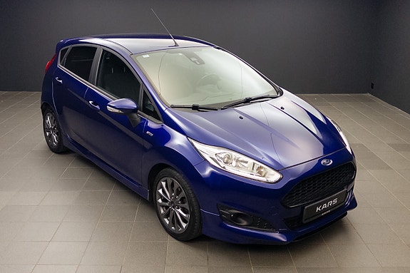 Ford Fiesta 2 of 5