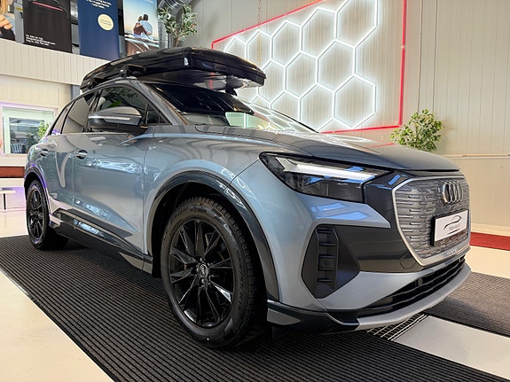 Audi Q4 e-tron 4 of 5