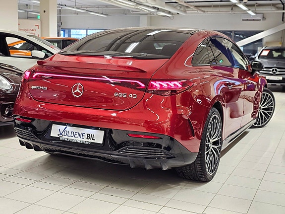 Mercedes-Benz EQE43 4 of 5
