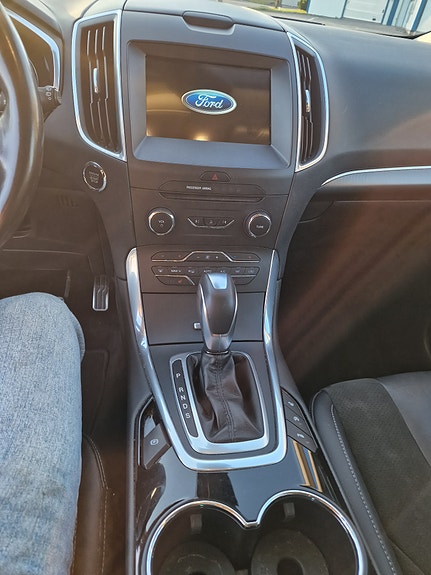 Ford S-MAX 12 of 30