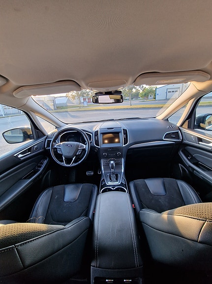 Ford S-MAX 14 of 30
