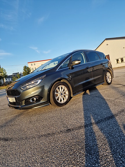 Ford S-MAX 2 of 5