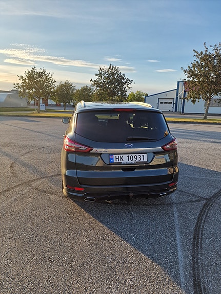 Ford S-MAX 7 of 30