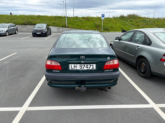 Toyota Avensis 6 of 14
