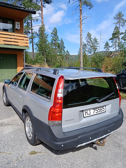 Volvo XC70 4 of 5
