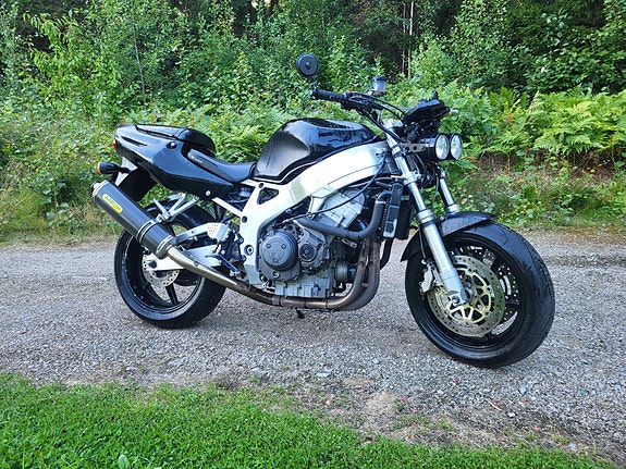 Honda CBR 900 RR 3 of 13