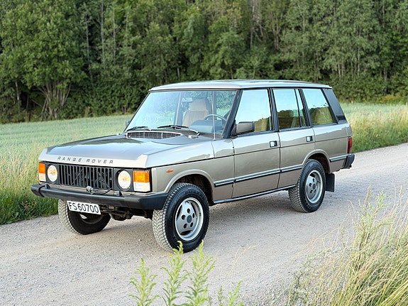 Land Rover Range Rover 2 of 5