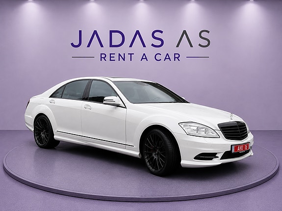 Mercedes-Benz S350 d 2 of 30