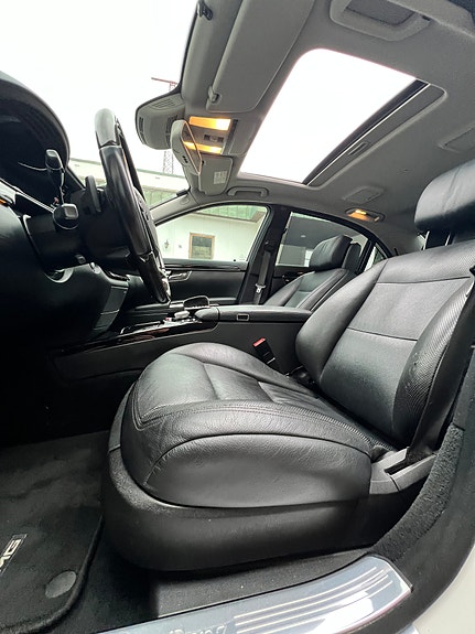 Mercedes-Benz S350 d 26 of 30