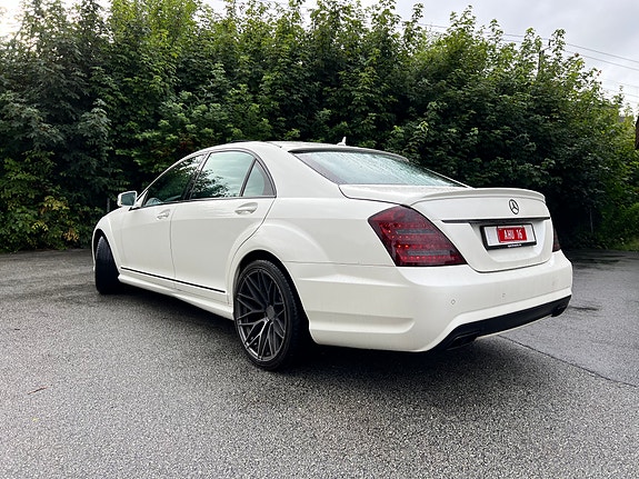 Mercedes-Benz S350 d 10 of 30