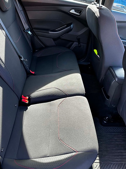 Ford Focus 8 of 9