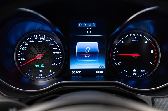 Mercedes-Benz X250 d 27 of 30