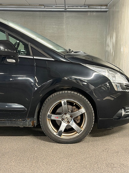 Peugeot 5008 5 of 5