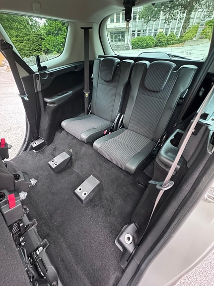Renault Grand Scenic III 18 of 30