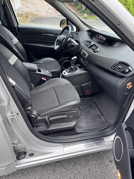 Renault Grand Scenic III 12 of 30