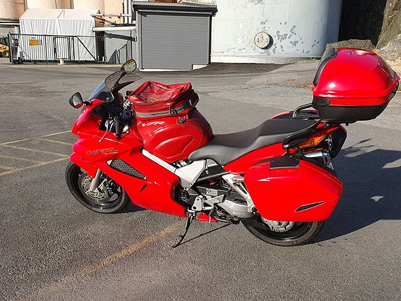 Honda VFR 800 24 of 30